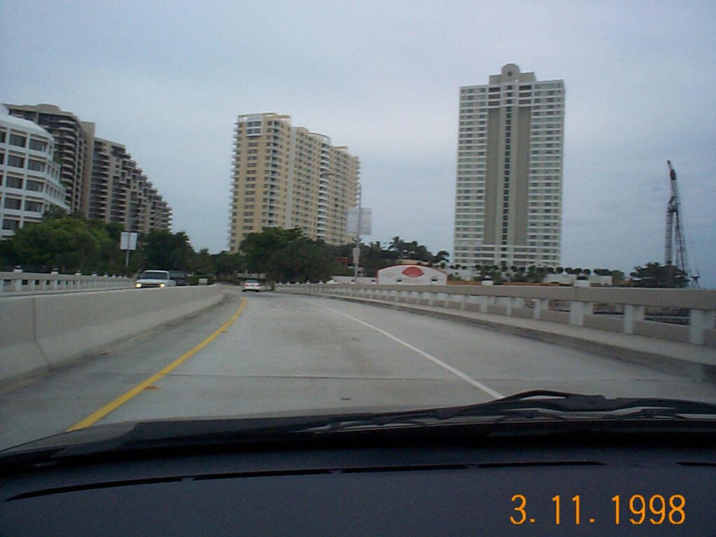 1998 Hotel construction starts